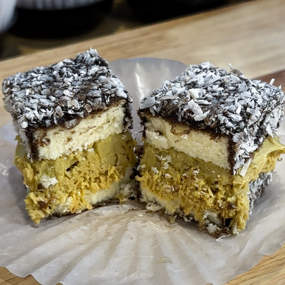 Dubai Lamington